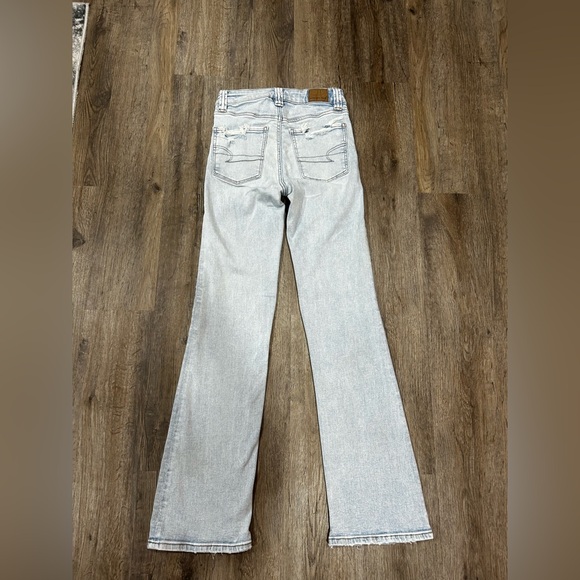 American Eagle Outfitters Light Blue High Rise Button Fly Flare Jeans - Picture 4 of 8